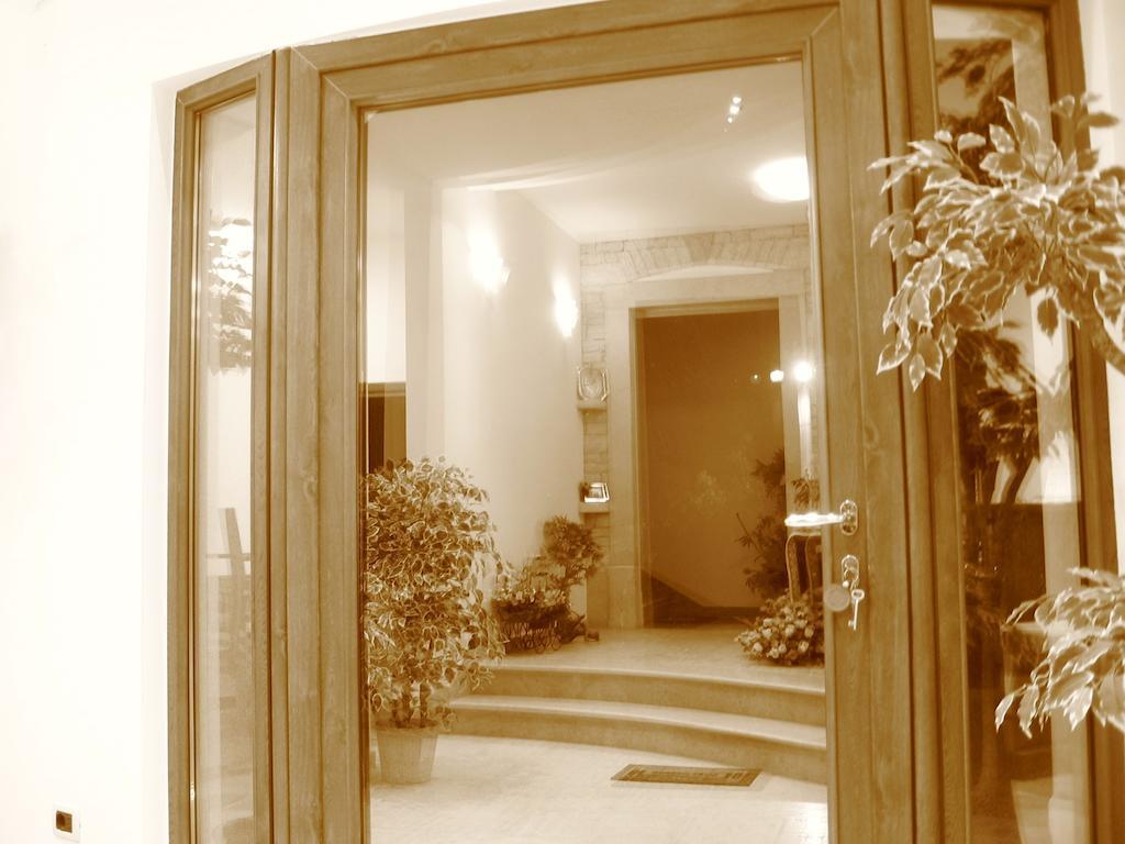 Guest House Caterina Poreč Eksteriør billede